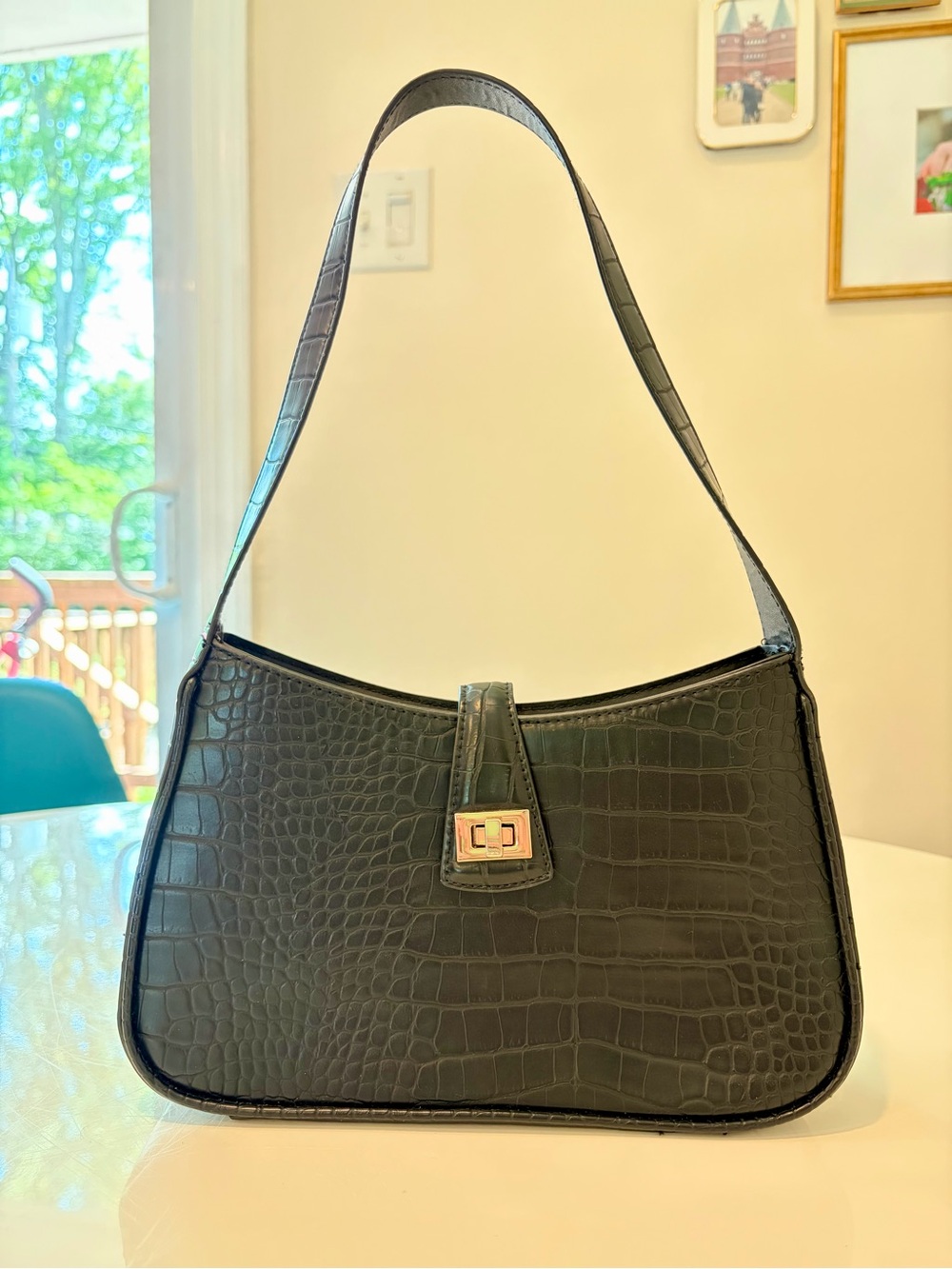 H&M Black Croc-Embossed Shoulder Bag with Turn-Lock